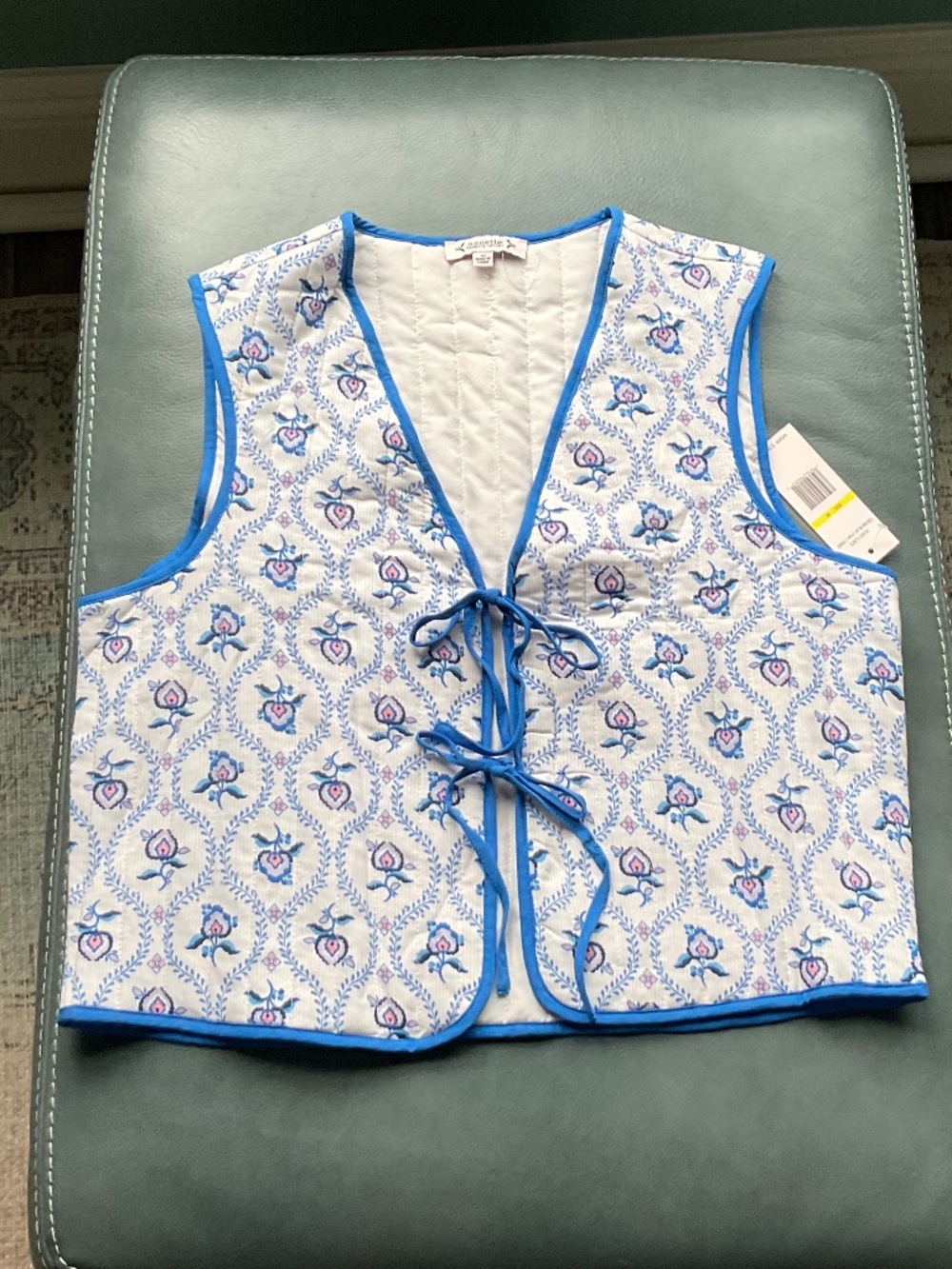 Nanette Lepore Quilted Vest Tie Front White Blue Floral Waistcoat